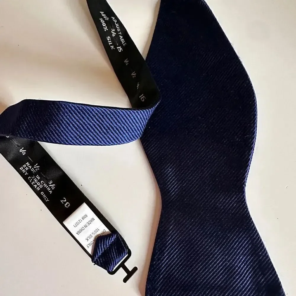 Classic Navy Blue Silk Bow Tie - Timeless Elegance